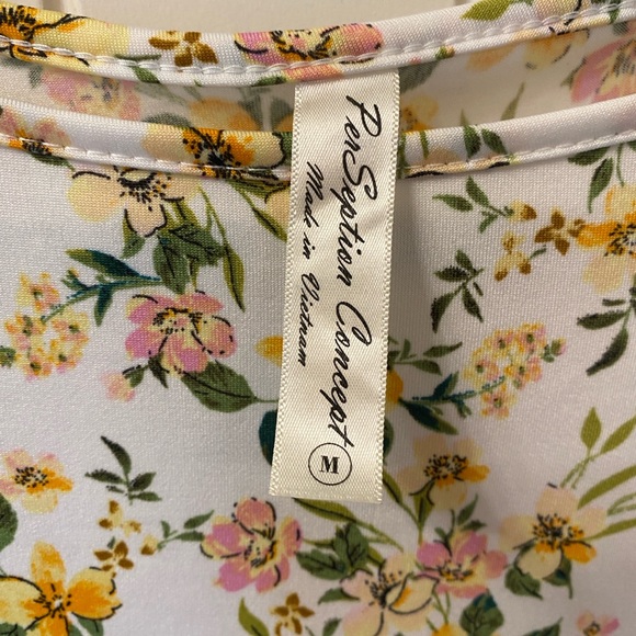 PerSeption Concept Cream and Yellow 3/4 Sleeve Tie Front Blouse - Picture 2 of 7